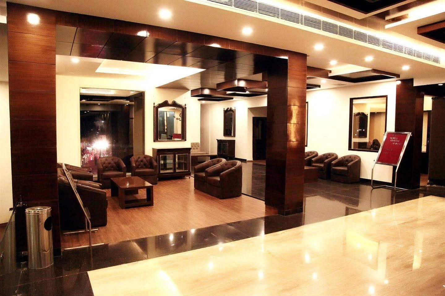 Hotel Classic Residency Kālka Extérieur photo