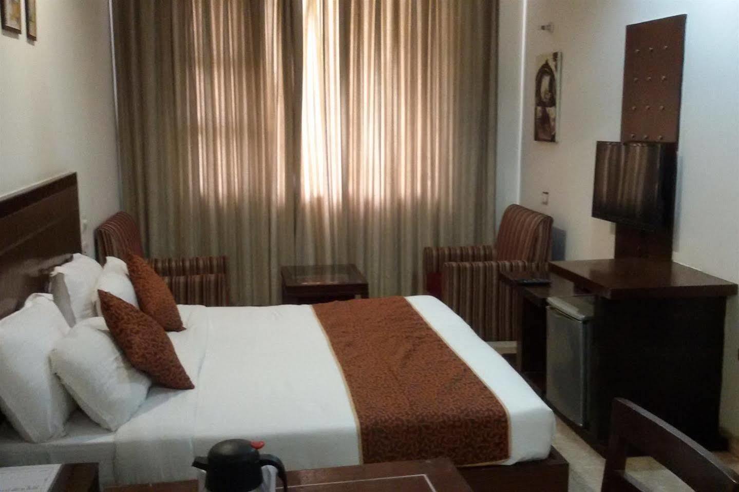 Hotel Classic Residency Kālka Extérieur photo
